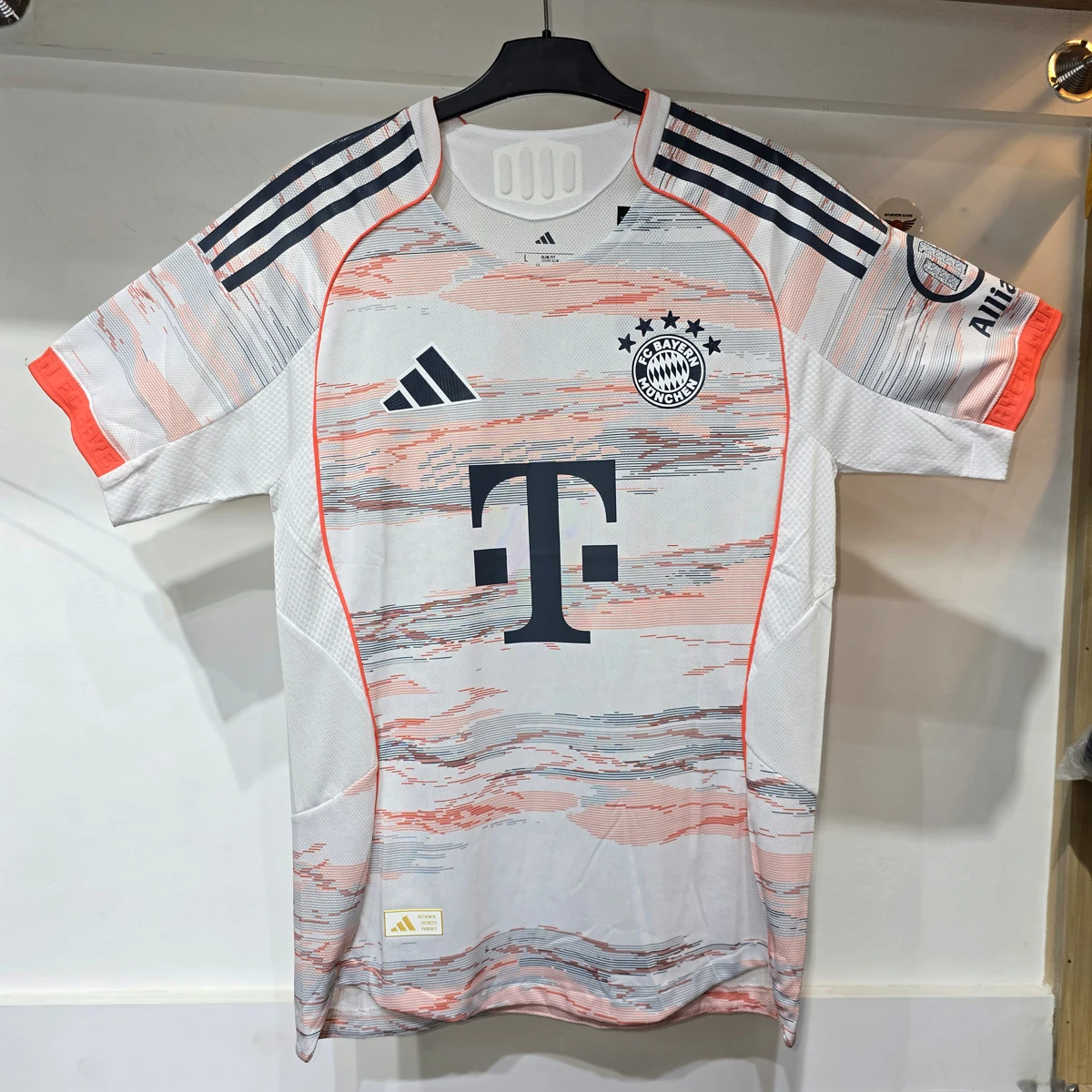 Bayern Munich Away Kit 25-26 – Player Edition